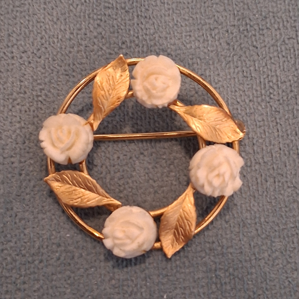 Karen Lynne 12K Gold Filled Floral Brooch Fashion Jewelry Carved Celluloid Pin